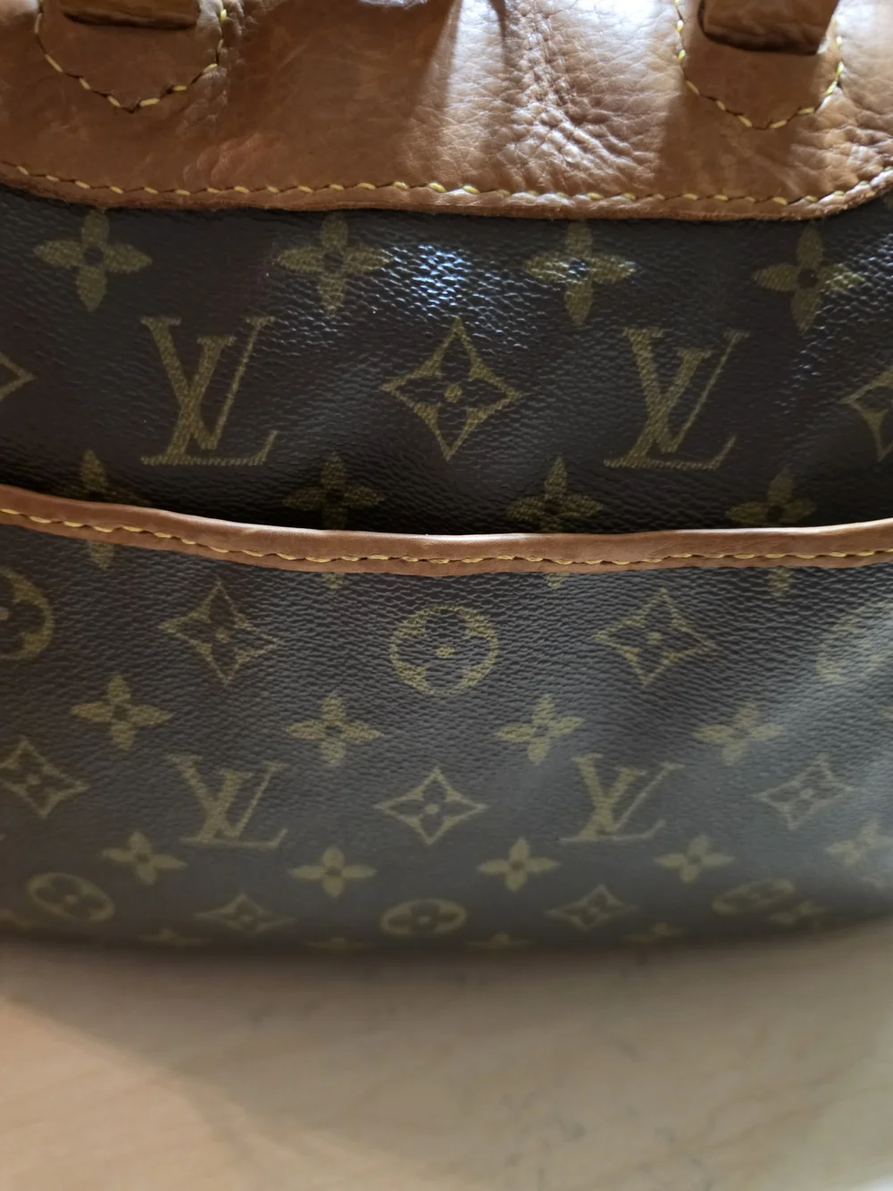 Louis Vuitton Deauville handbag